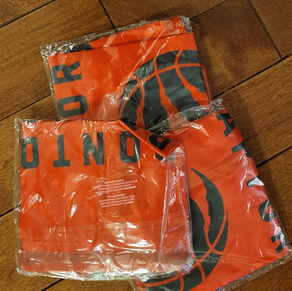 NEW Toronto Raptors Basketball NBA Drawstring Cinch Bag - Picture 3 of 3
